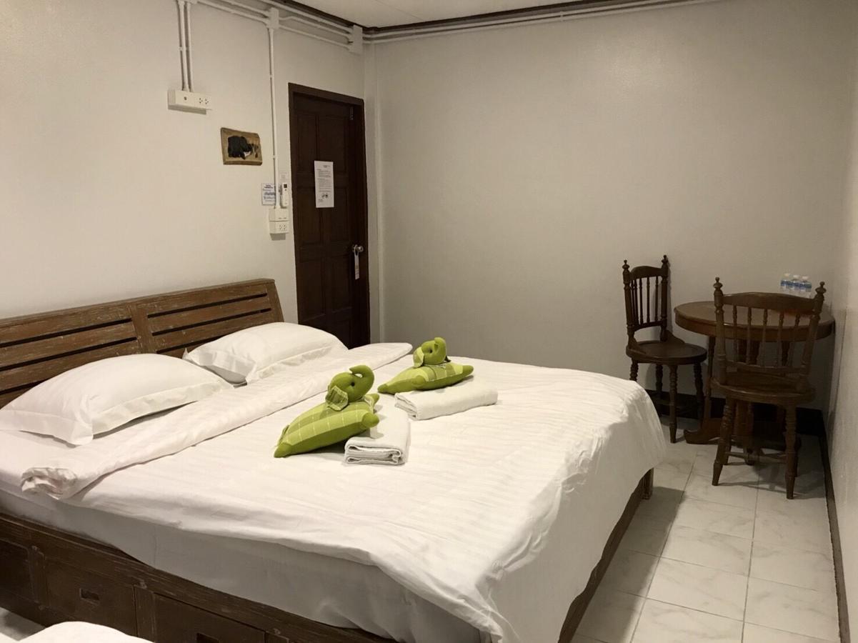 Pama Guesthouse Chiang Mai Exterior photo